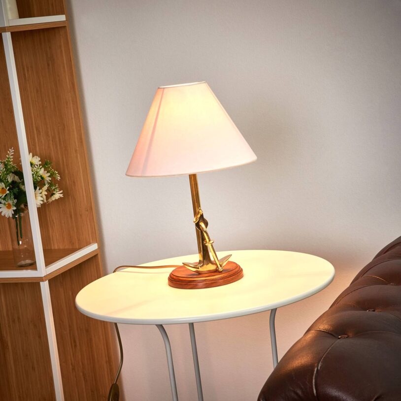 Individuální stolní lampa Anchor s mosazí